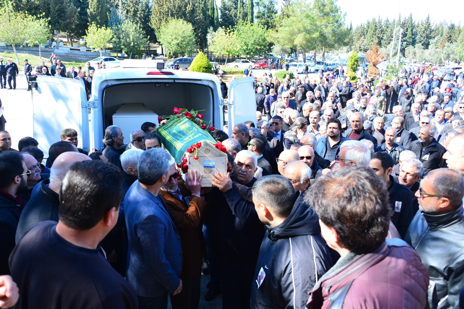 Aytaç Arman için Adanada cenaze töreni düzenlendi