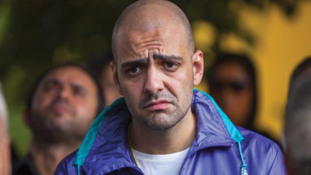 Demet Akalını çıldırtan yorum Bebeğinden utanmadığın belli Demet Akalını çıldırtan yorum Bebeğinden utanmadığın belli