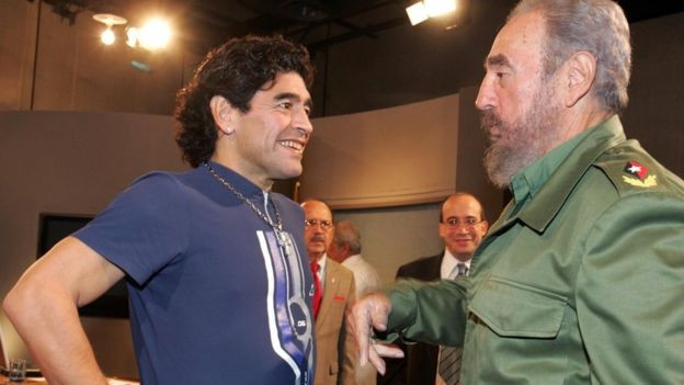 Ünlü futbolcu Maradonadan dikkat çeken karar