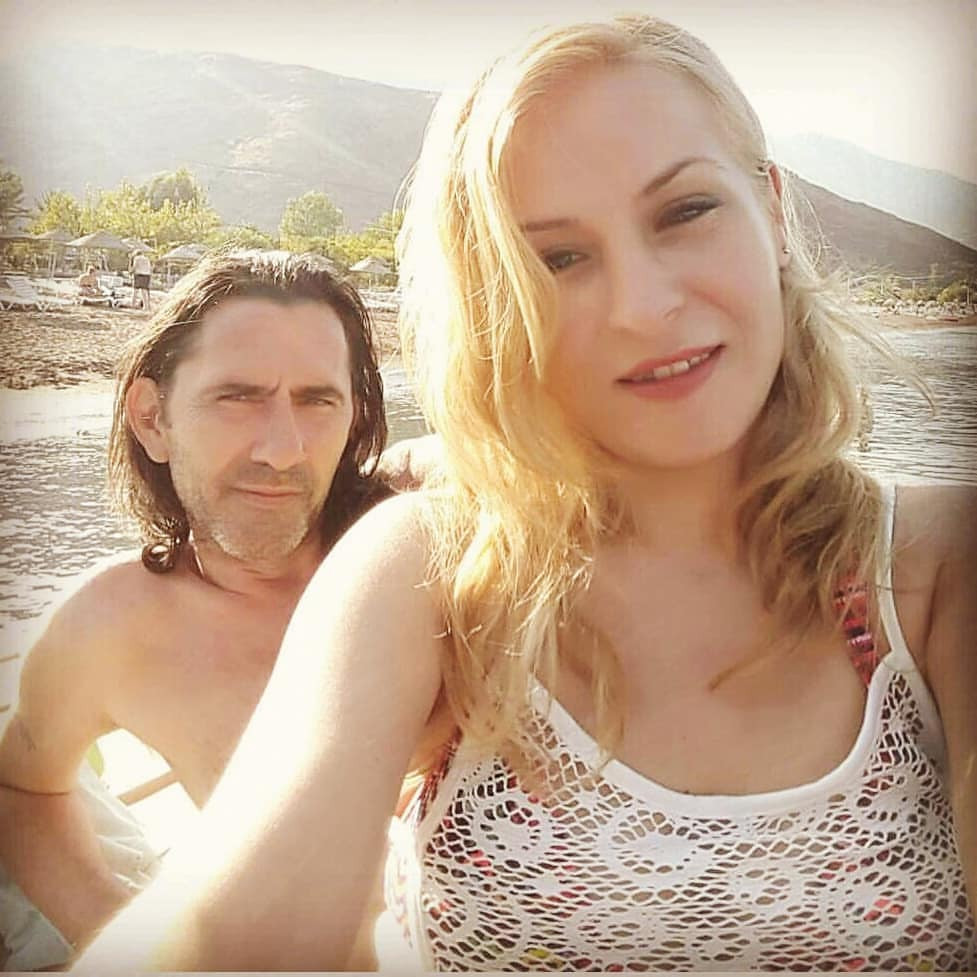 Ünlü oyuncudan çocuk eleştirilerine cevap Ünlü oyuncudan çocuk eleştirilerine cevap