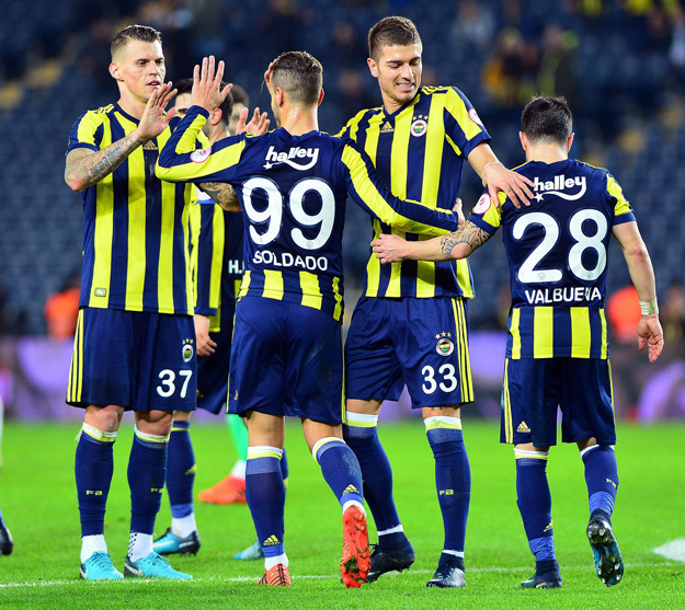 Yanal neşteri vuruyor 6 yıldız birden yolcu...