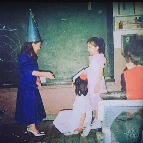 Yeni yaşını kaybettiği babasıyla kutladı... Onu tanıdınız mı Yeni yaşını kaybettiği babasıyla kutladı... Onu tanıdınız mı