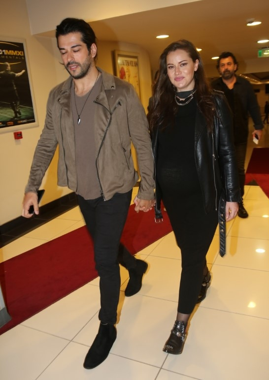 Karan çok tekmeledi