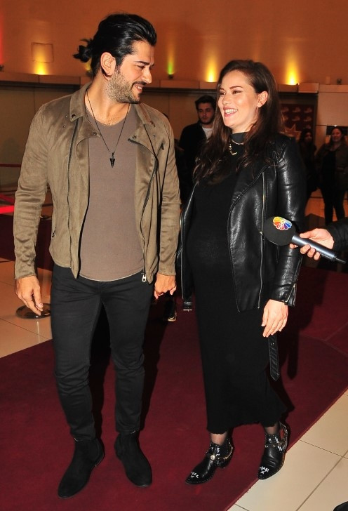 Karan çok tekmeledi