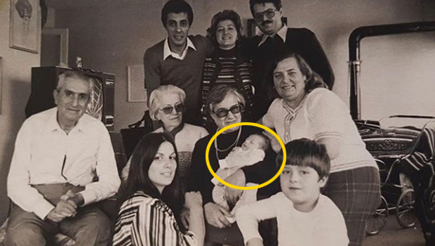 Yeni yaşını kaybettiği babasıyla kutladı... Onu tanıdınız mı Yeni yaşını kaybettiği babasıyla kutladı... Onu tanıdınız mı