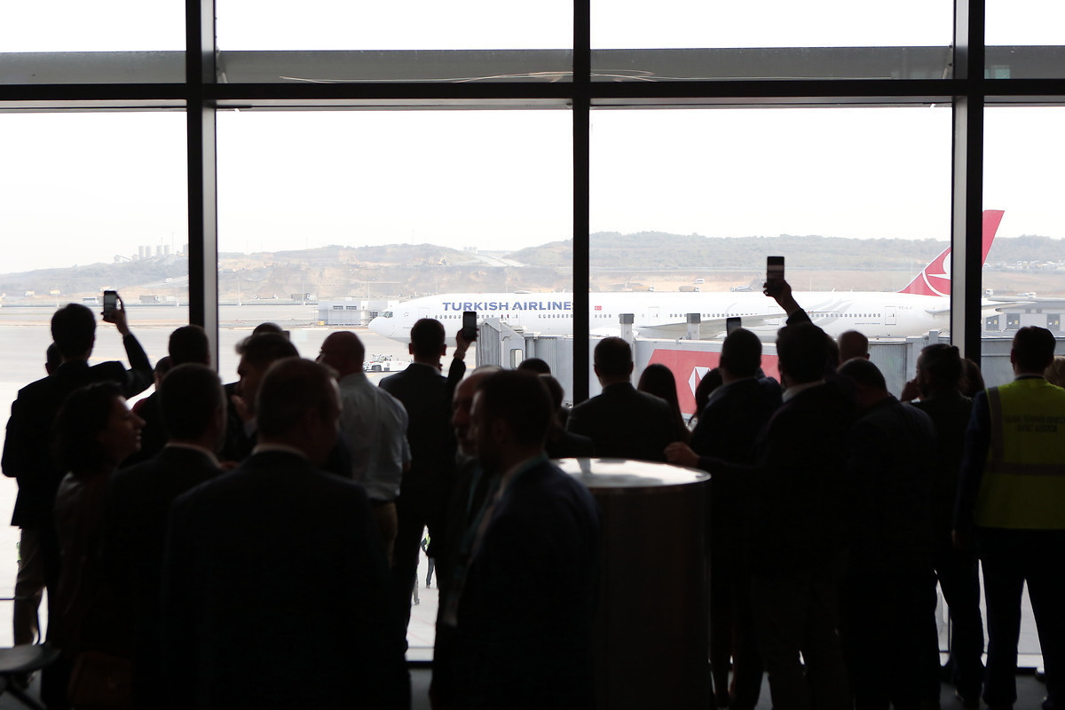 İstanbul Havalimanı’ndan ilk uçuş gerçekleşti İşte tüm ayrıntılar...