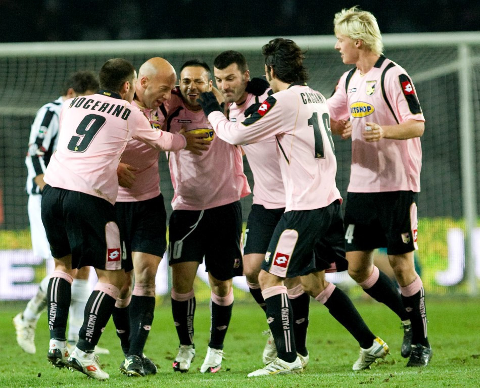 İtalya efsanesi Palermo küme düşürüldü