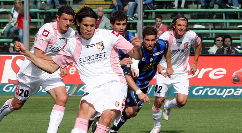 İtalya efsanesi Palermo küme düşürüldü