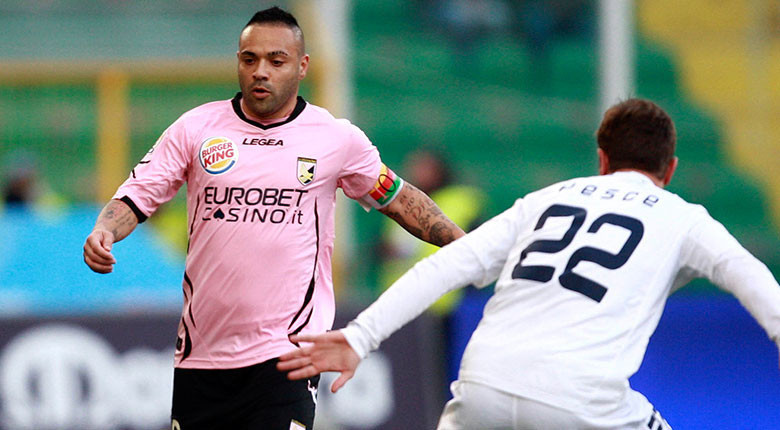 İtalya efsanesi Palermo küme düşürüldü