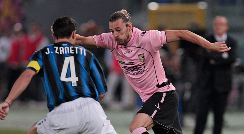 İtalya efsanesi Palermo küme düşürüldü