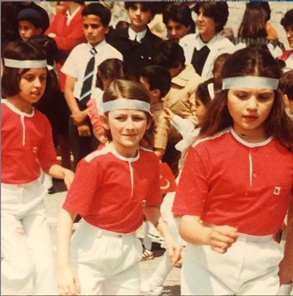 Yeni yaşını kaybettiği babasıyla kutladı... Onu tanıdınız mı Yeni yaşını kaybettiği babasıyla kutladı... Onu tanıdınız mı
