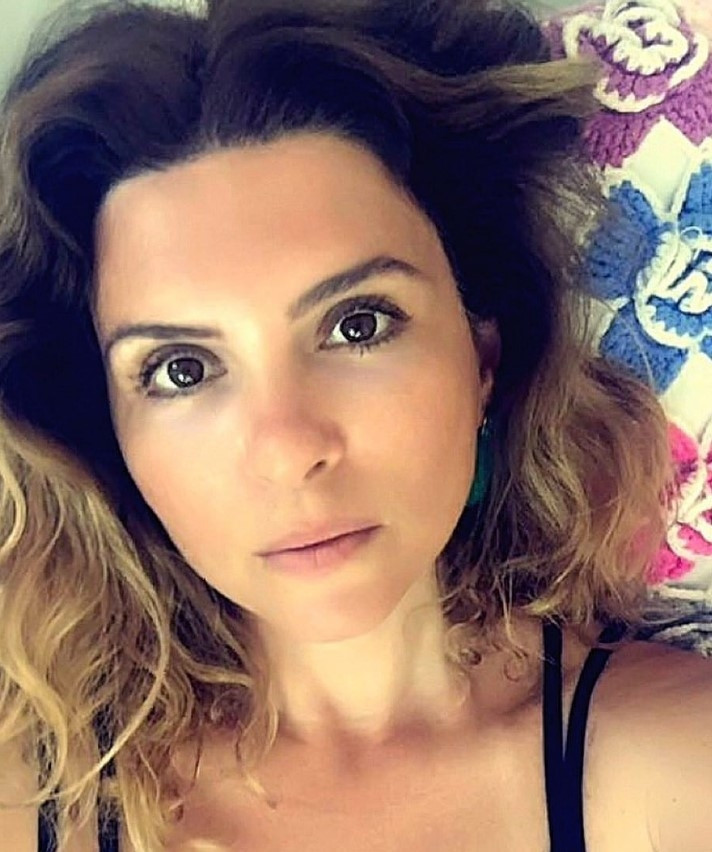 Yeni yaşını kaybettiği babasıyla kutladı... Onu tanıdınız mı Yeni yaşını kaybettiği babasıyla kutladı... Onu tanıdınız mı