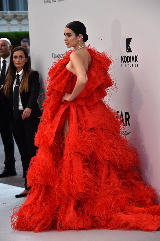 Gala gecesinde şıklık yarışı