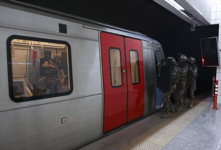 Ankara metrosunda nefes kesen anlar…