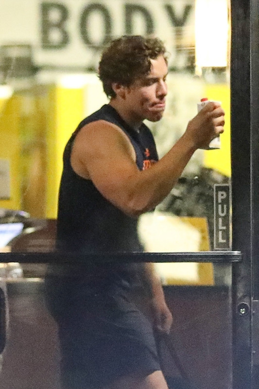 Evet, o benim tek gecelik yasak ilişkiden doğan oğlum: Babasının kopyası