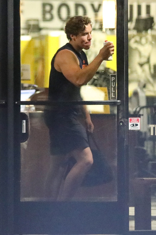 Evet, o benim tek gecelik yasak ilişkiden doğan oğlum: Babasının kopyası