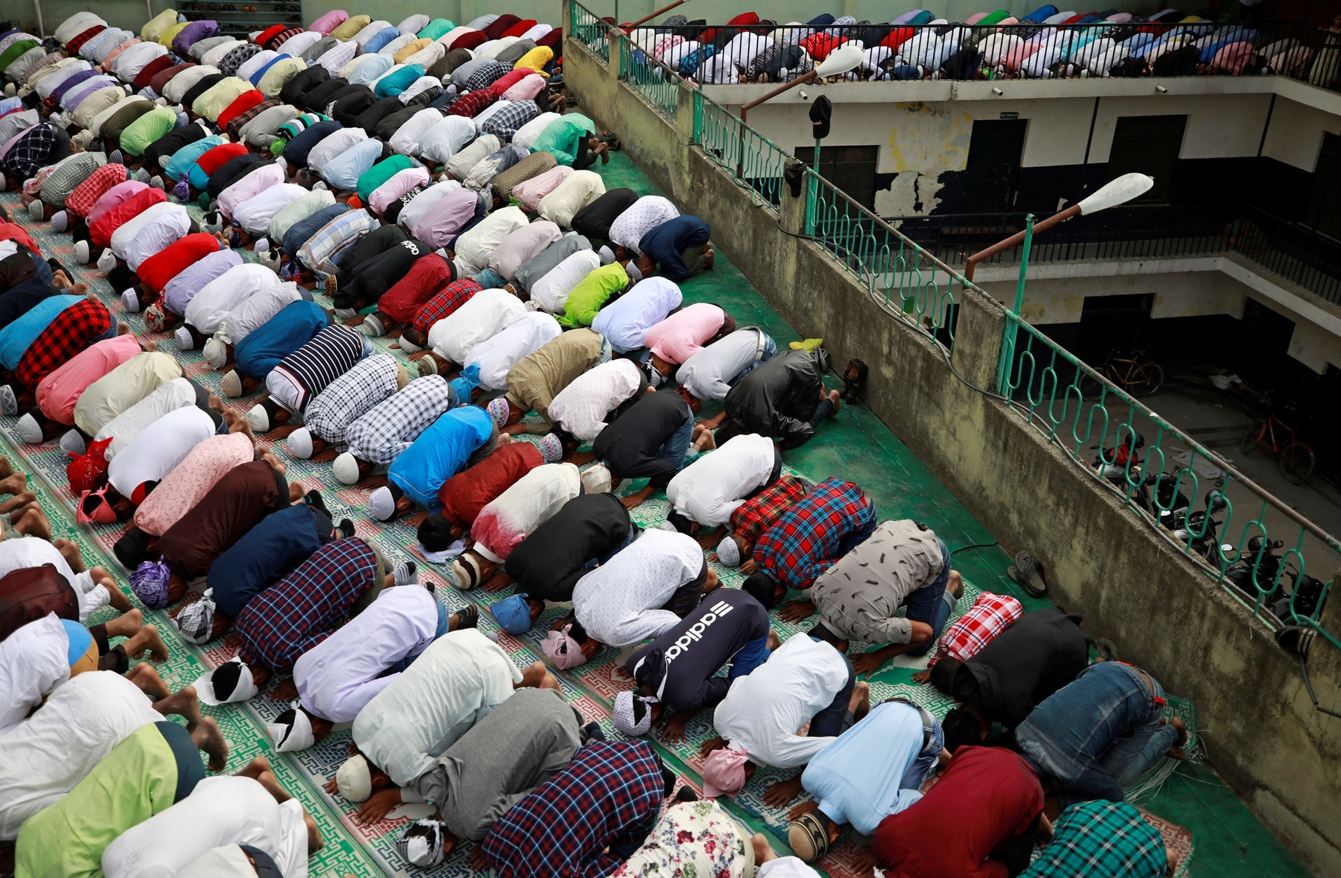 Bazı ülkeler Ramazan Bayramına bugün başladı