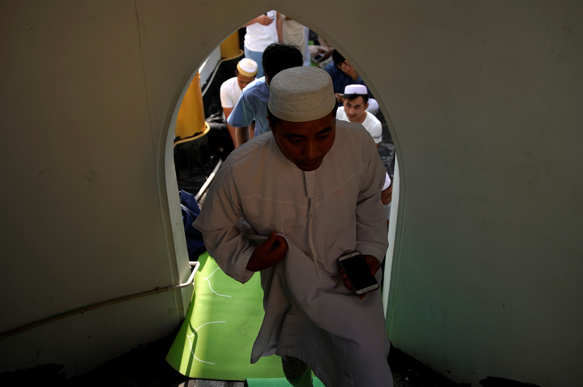 Bazı ülkeler Ramazan Bayramına bugün başladı