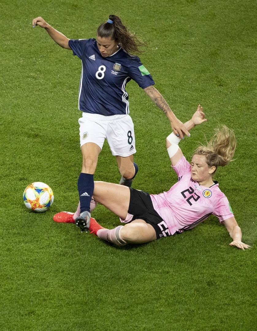 VAR bu sefer kadınları yaktı Büyük üzüntü...