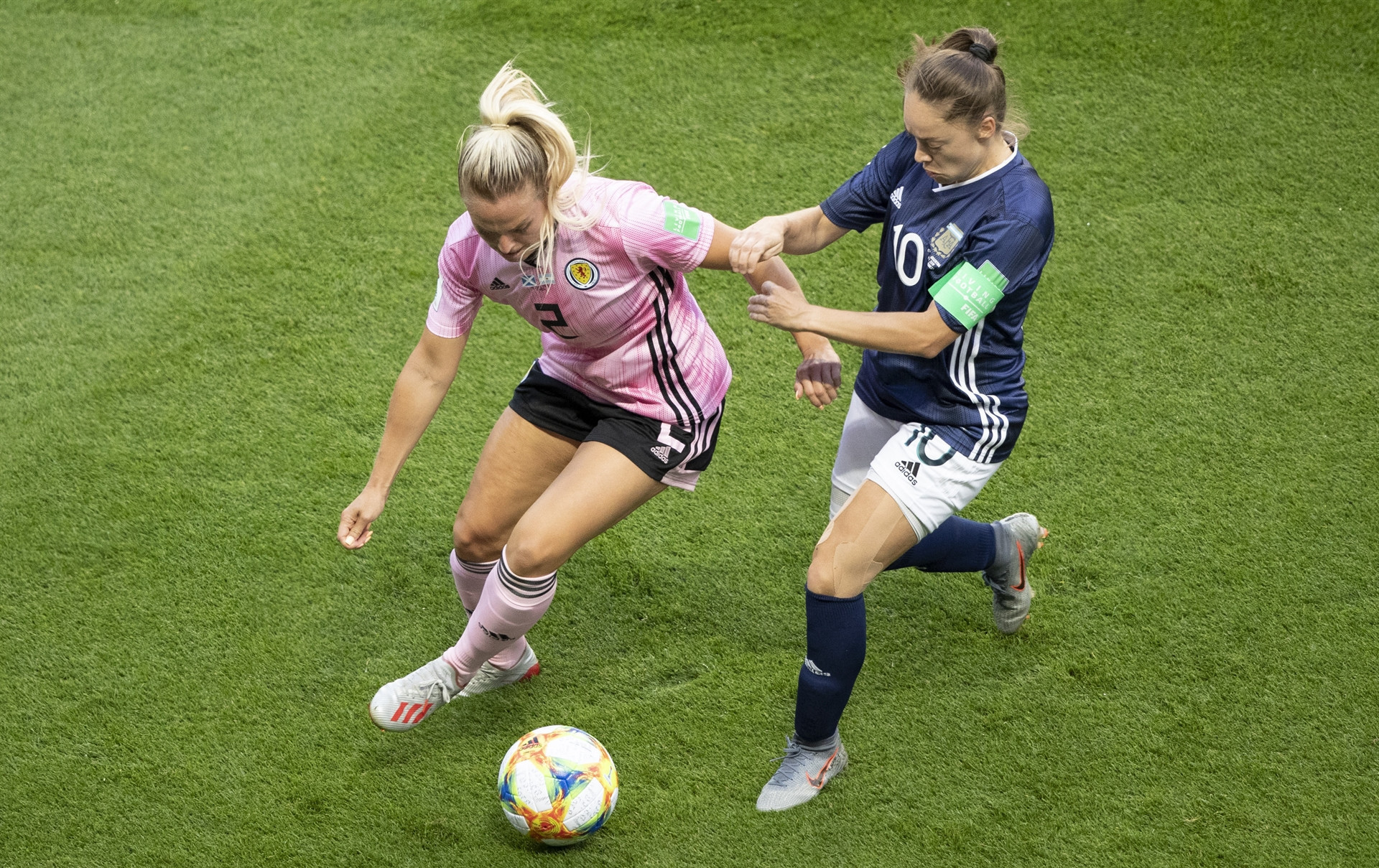 VAR bu sefer kadınları yaktı Büyük üzüntü...