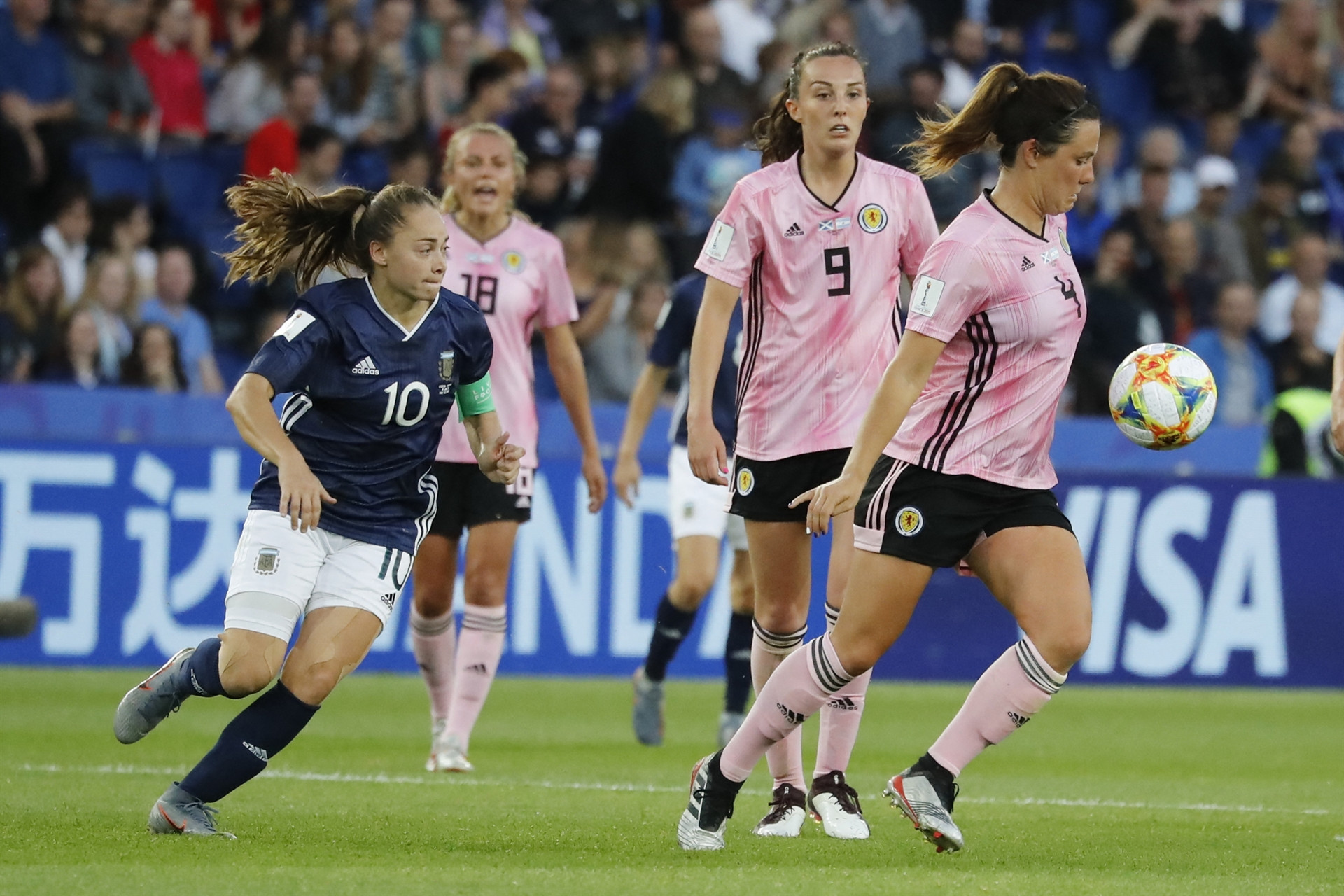 VAR bu sefer kadınları yaktı Büyük üzüntü...