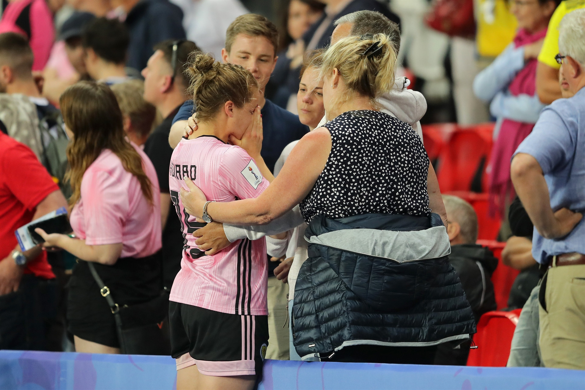 VAR bu sefer kadınları yaktı Büyük üzüntü...