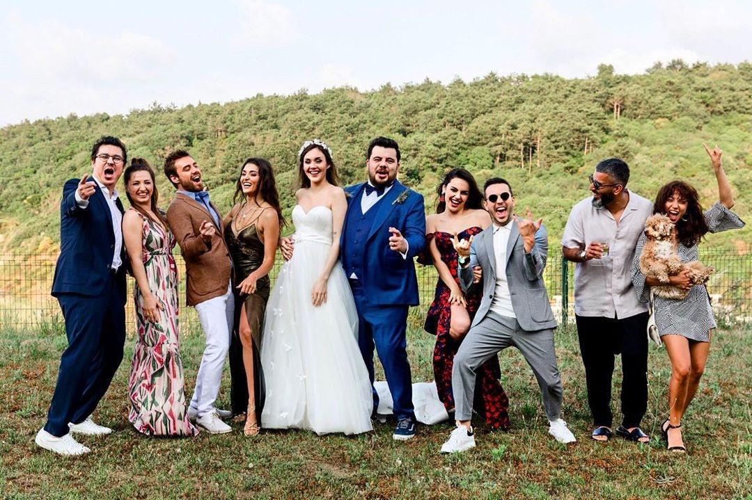O fotoğraflar dostluğu bitirdi