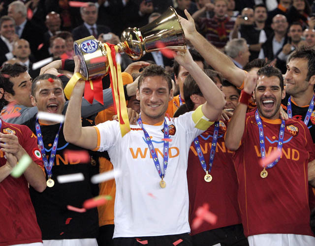 Tarihi karar Futbolseverleri şok eden açıklama... Tarihi karar Futbolseverleri şok eden açıklama...