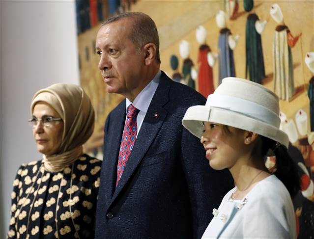Cumhurbaşkanı Erdoğandan sergi ziyareti
