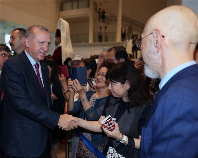 Cumhurbaşkanı Erdoğandan sergi ziyareti
