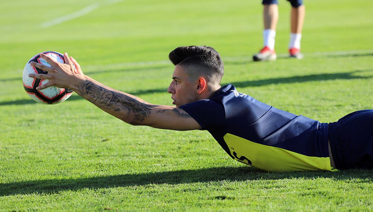 Fenerbahçenin yeni transferleri idmana çıktı