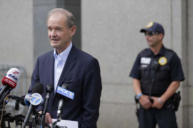 Sapık skandalı büyüyor 28 takvim kızıyla VIP parti