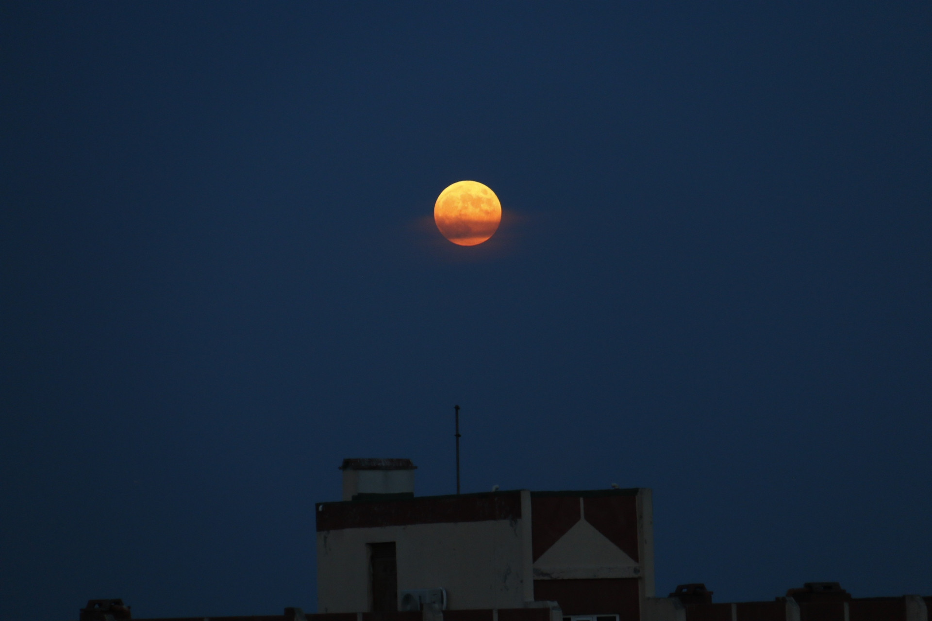 Parçalı Ay Tutulması böyle görüntülendi