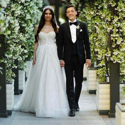 Mesut Özilin yeni imajı şaşırttı