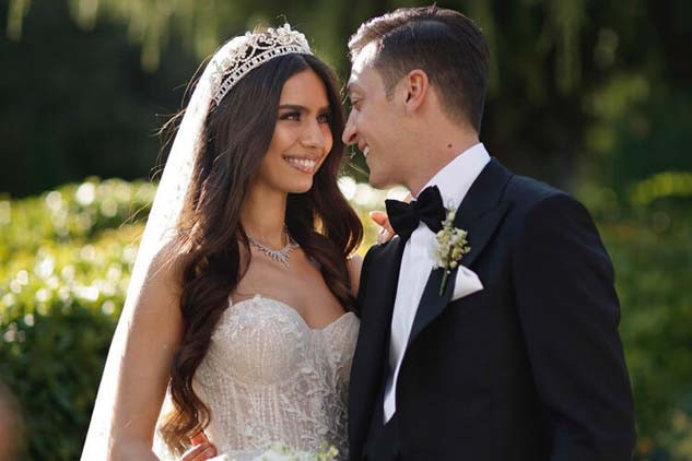 Mesut Özilin yeni imajı şaşırttı
