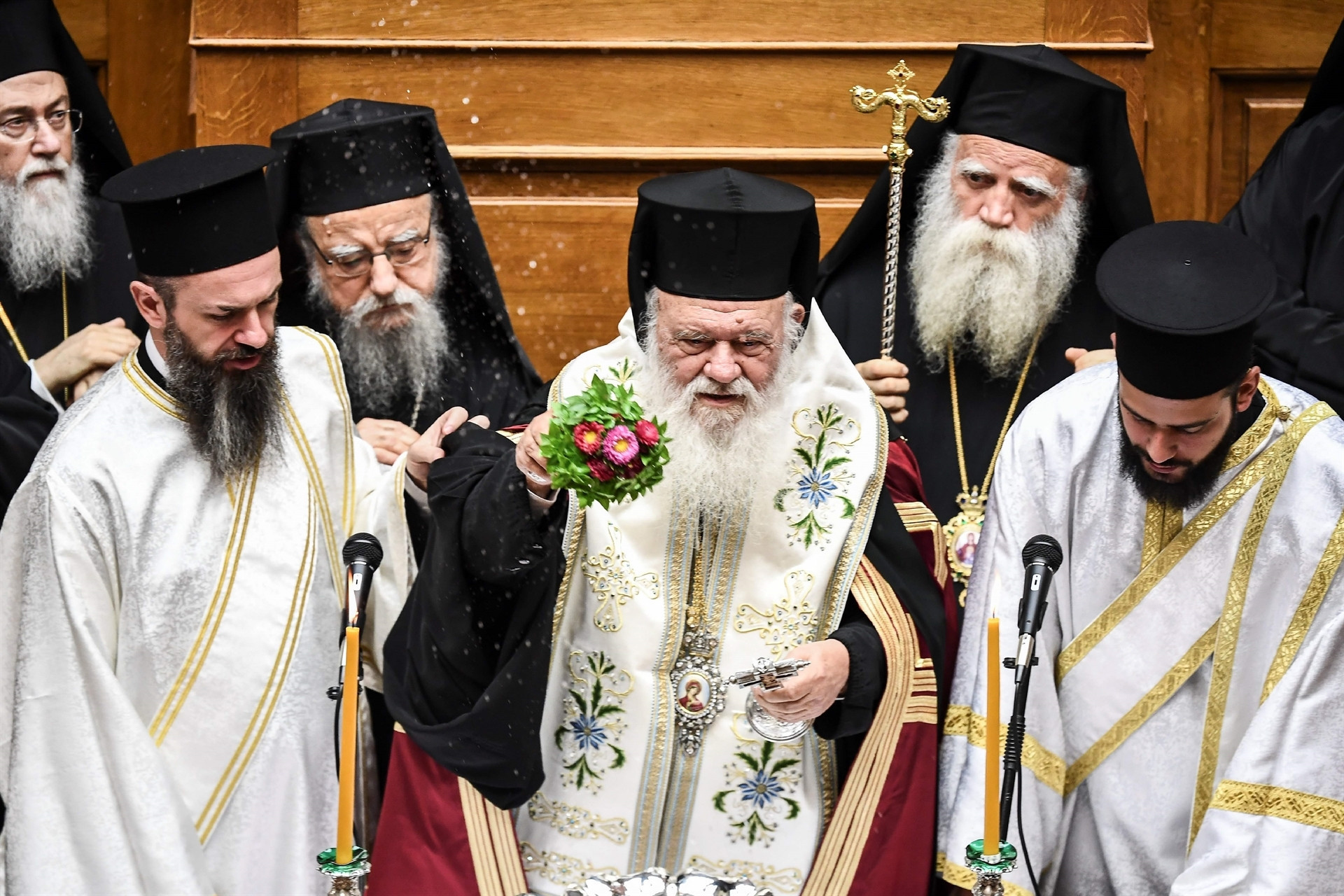 Yunan Meclisinde yemin töreni