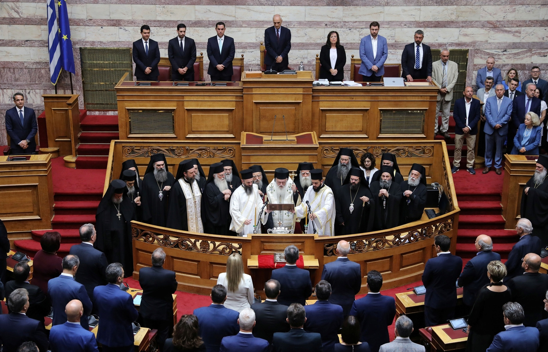 Yunan Meclisinde yemin töreni