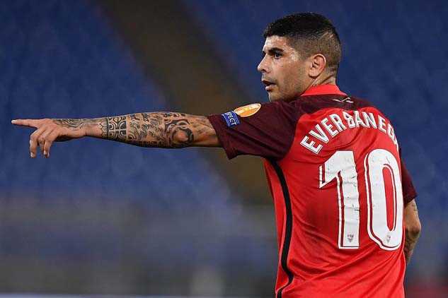 Galatasaraydan flaş transfer hamlesi Radamel Falcaonun ardından...