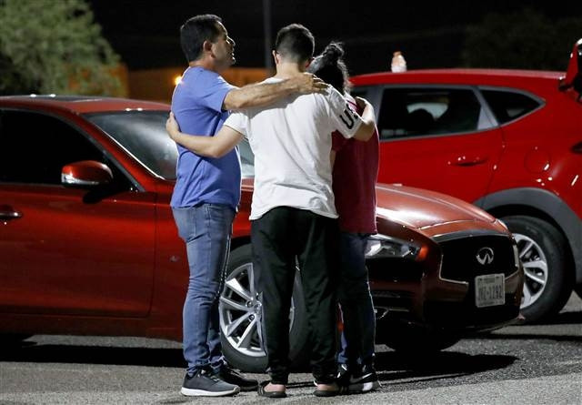 ABDde iki kanlı saldırı: Onlarca ölü ve yaralı var