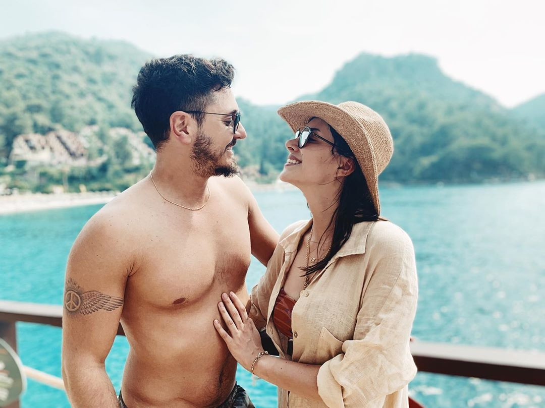 Düğün hazırlıkları devam ediyor Düğün hazırlıkları devam ediyor