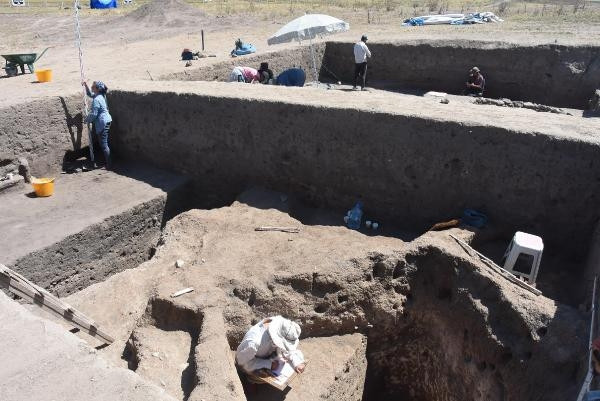 Anadolu’nun 5 bin yıllık ilk şehir yapılanması ortaya çıkarıldı