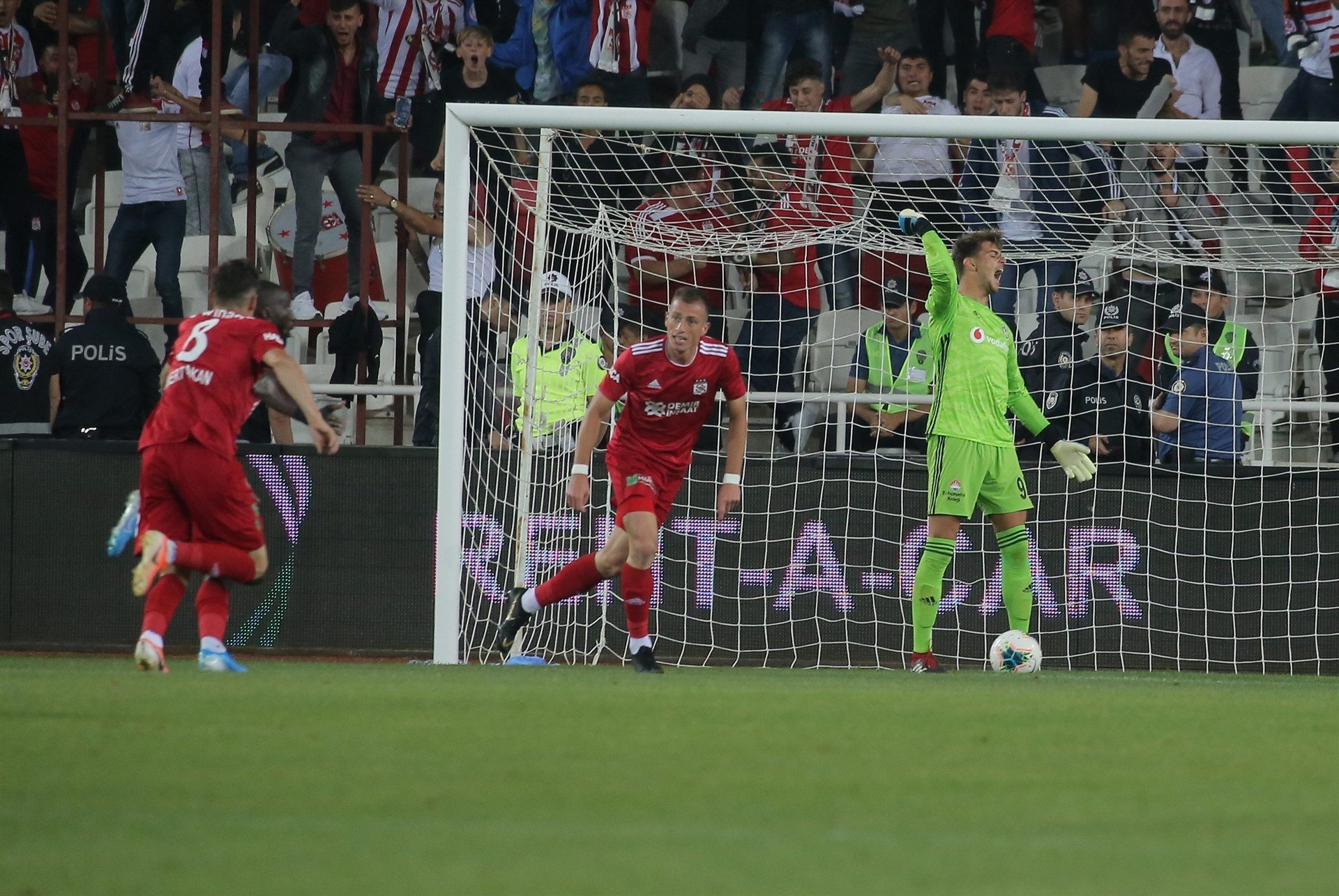 Sivasspor - Beşiktaş maçından görüntüler