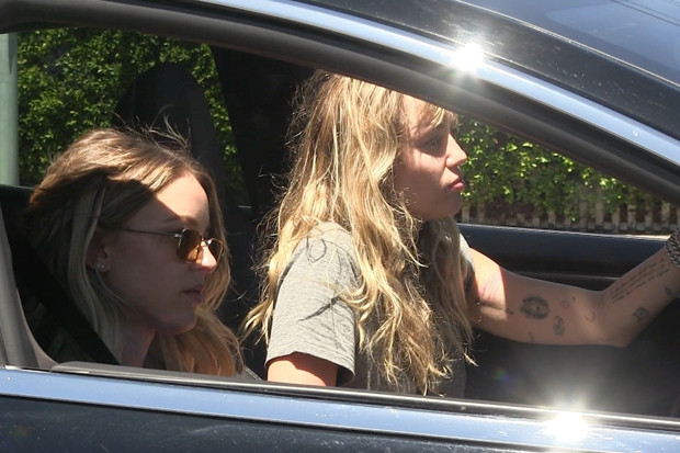 Herkese dil çıkarıyor olabilirim ama kocamı aldatmadım Herkese dil çıkarıyor olabilirim ama kocamı aldatmadım