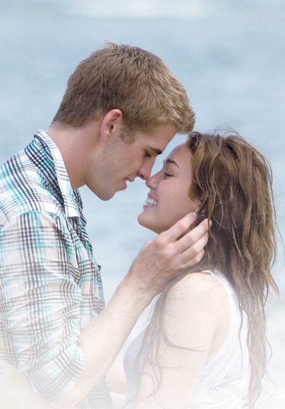 Herkese dil çıkarıyor olabilirim ama kocamı aldatmadım Herkese dil çıkarıyor olabilirim ama kocamı aldatmadım