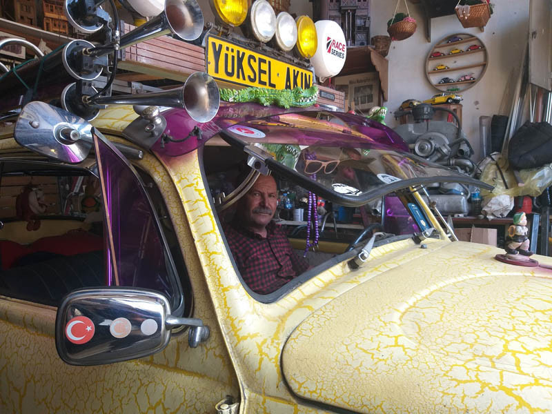 Hepsine çocuğu gibi bakıyor Son halleri inanılmaz... Hepsine çocuğu gibi bakıyor Son halleri inanılmaz...