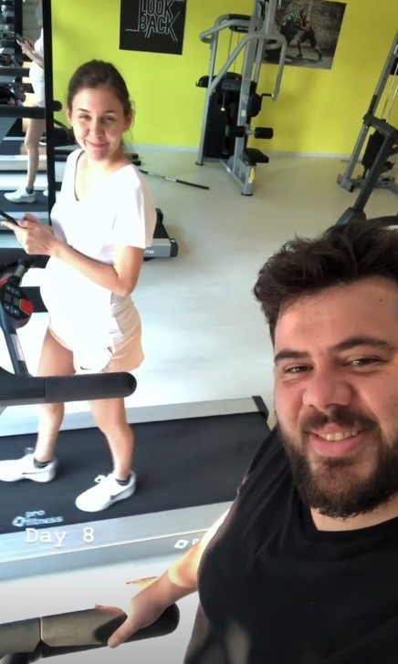 Eser Yenenlere eşinden veto