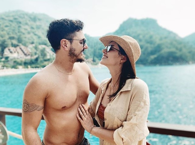 Deniz Baysal ile Barış Yurtçu bu akşam evleniyor Deniz Baysal ile Barış Yurtçu bu akşam evleniyor