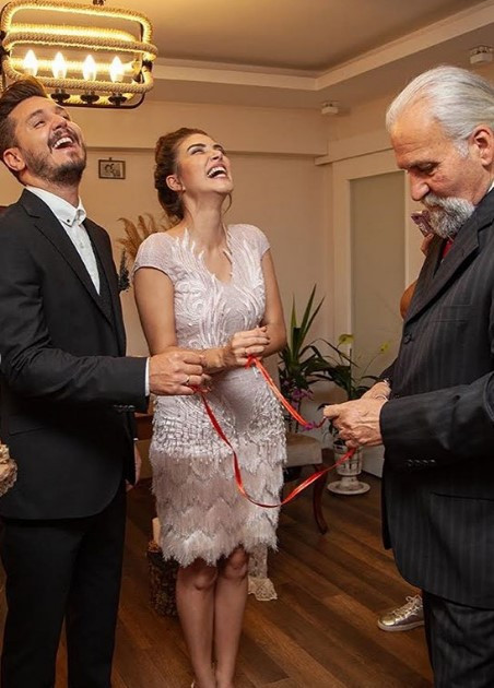 Deniz Baysal ile Barış Yurtçu bu akşam evleniyor Deniz Baysal ile Barış Yurtçu bu akşam evleniyor