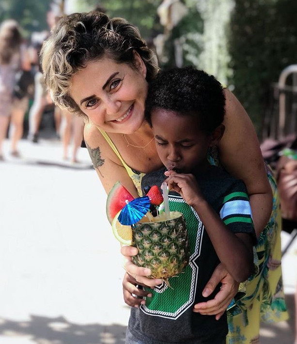 Azur Beyin okulda ilk günü: O da Londrada okuyor