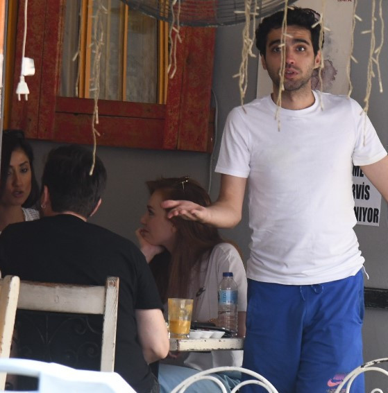 Elçin Sangunun kahvaltı keyfi